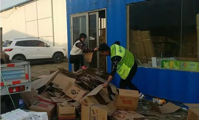 双赢彩票瓦楞纸成为“致富”产业？价格连续上调你家的快递盒咋处理的？(图7)
