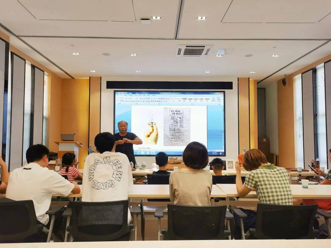双赢彩票文明实践在晋安 一节创意环保手工课折出了孩子们的梦想