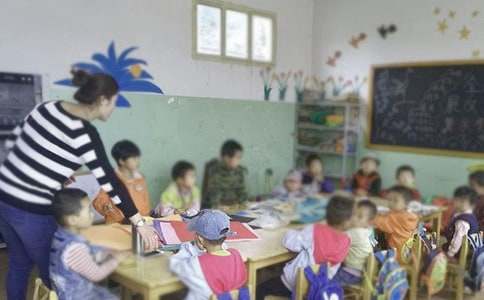 双赢彩票幼儿园综合活动《纸的作用大》的教案设计